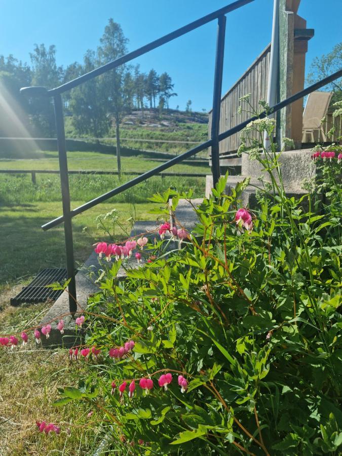 Charmigt Hus Pa Landet Naera Till Bad Strömstad Extérieur photo