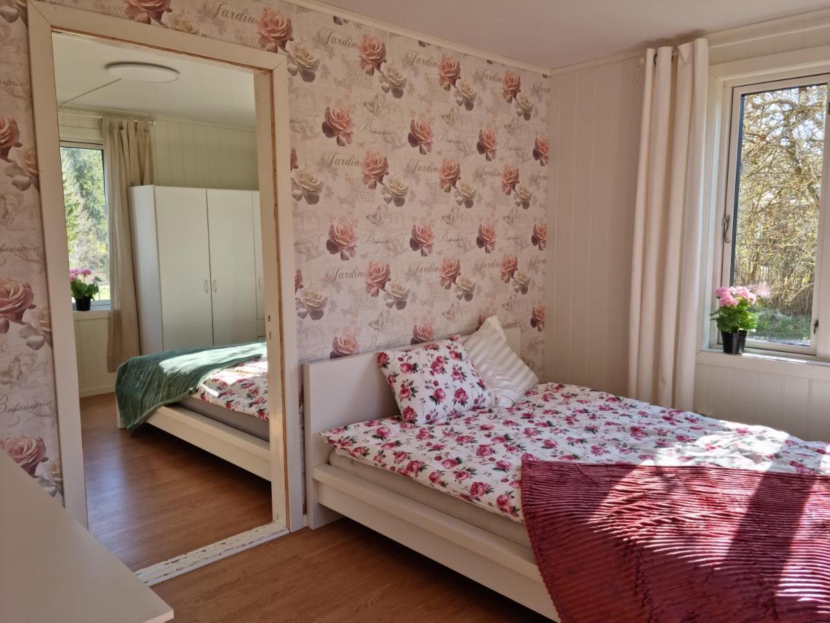 Charmigt Hus Pa Landet Naera Till Bad Strömstad Extérieur photo