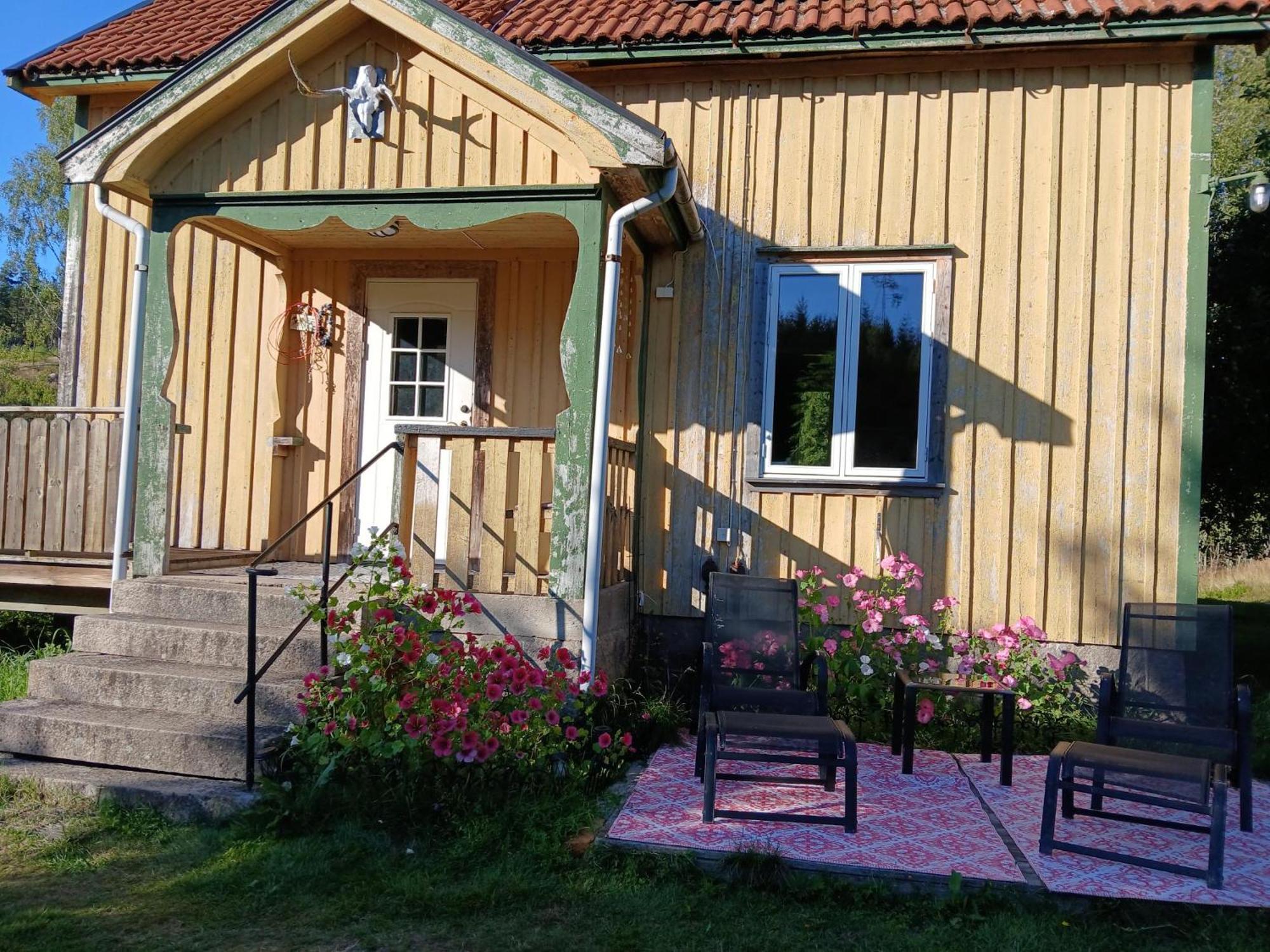 Charmigt Hus Pa Landet Naera Till Bad Strömstad Extérieur photo